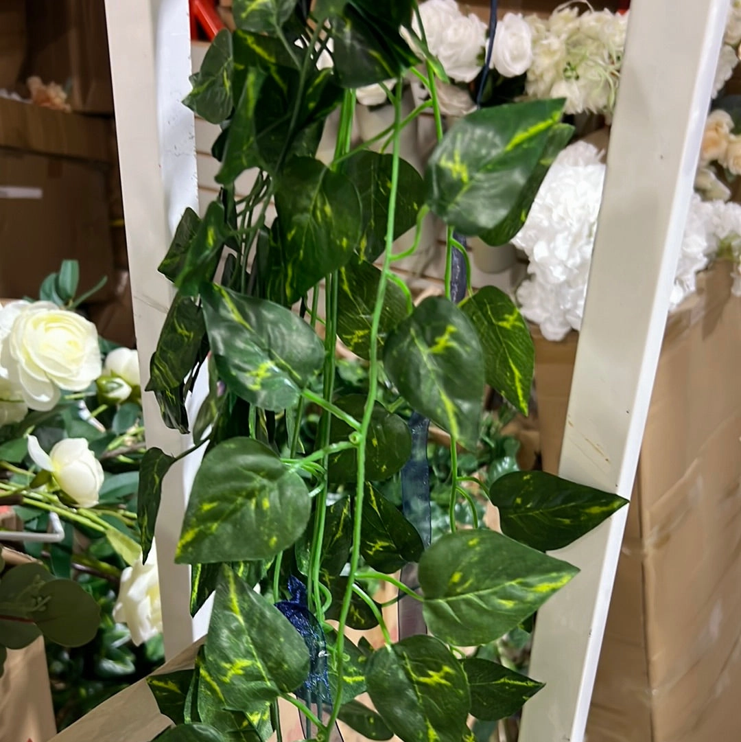 Varigated Green garland bunch with Artificial leaf wedding greenery artificial flower bouquet  