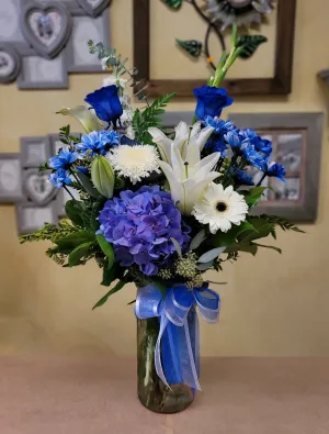 Vase arrangement No.19 (Photo shown is Medium size. Small $80, Medium $100, Large $120 Extravagant $140 CAD),faux bloom stem 