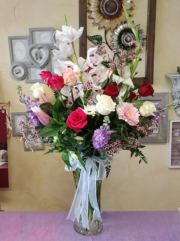 Vase arrangement No.2 (Photo shown is Extravagant size. Small $115, Medium $135, Large $155 Extravagant $175 CAD),faux bloom stem 