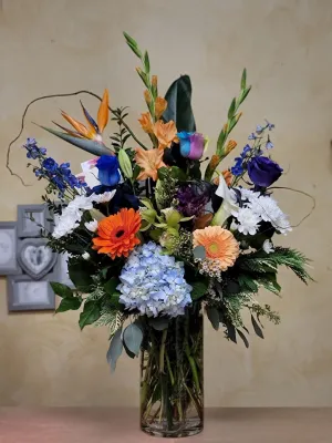 Vase arrangement No.31 (Photo shown is Extravagan size. Small $110, Medium $130, Large $150 Extravagant $170 CAD),faux bloom stem 
