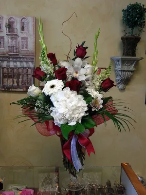 Vase arrangement No.33 (Photo shown is Large size. Small $100, Medium $120, Large $140 Extravagant $160 CAD),faux bloom stem 