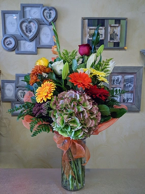 Vase arrangement No.17 (Photo shown is Large size. Small $90, Medium $110, Large $130 Extravagant $150 CAD),artificial flower arrangement