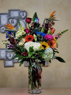 Vase arrangement No.35 (Photo shown is Extravagant size. Small $120, Medium $140, Large $160, Extravagant $180 CAD),artificial flower arrangement