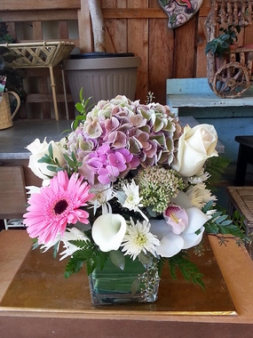 Vase arrangement No.42 (Photo shown is Medium size. Small $65, Medium $85, Large $105 Extravagant $125 CAD),artificial flower arrangement