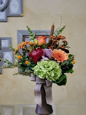 Vase arrangement No.60 (Photo shown is Medium size. Small $65, Medium $85, Large $105 Extravagant $125 CAD),artificial flower arrangement