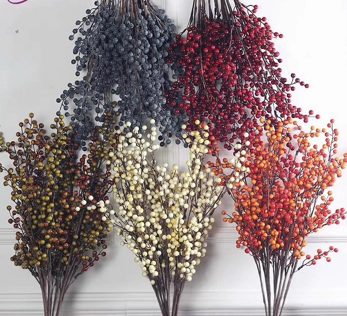 White single stem berry greenery realistic flower bouquet  
