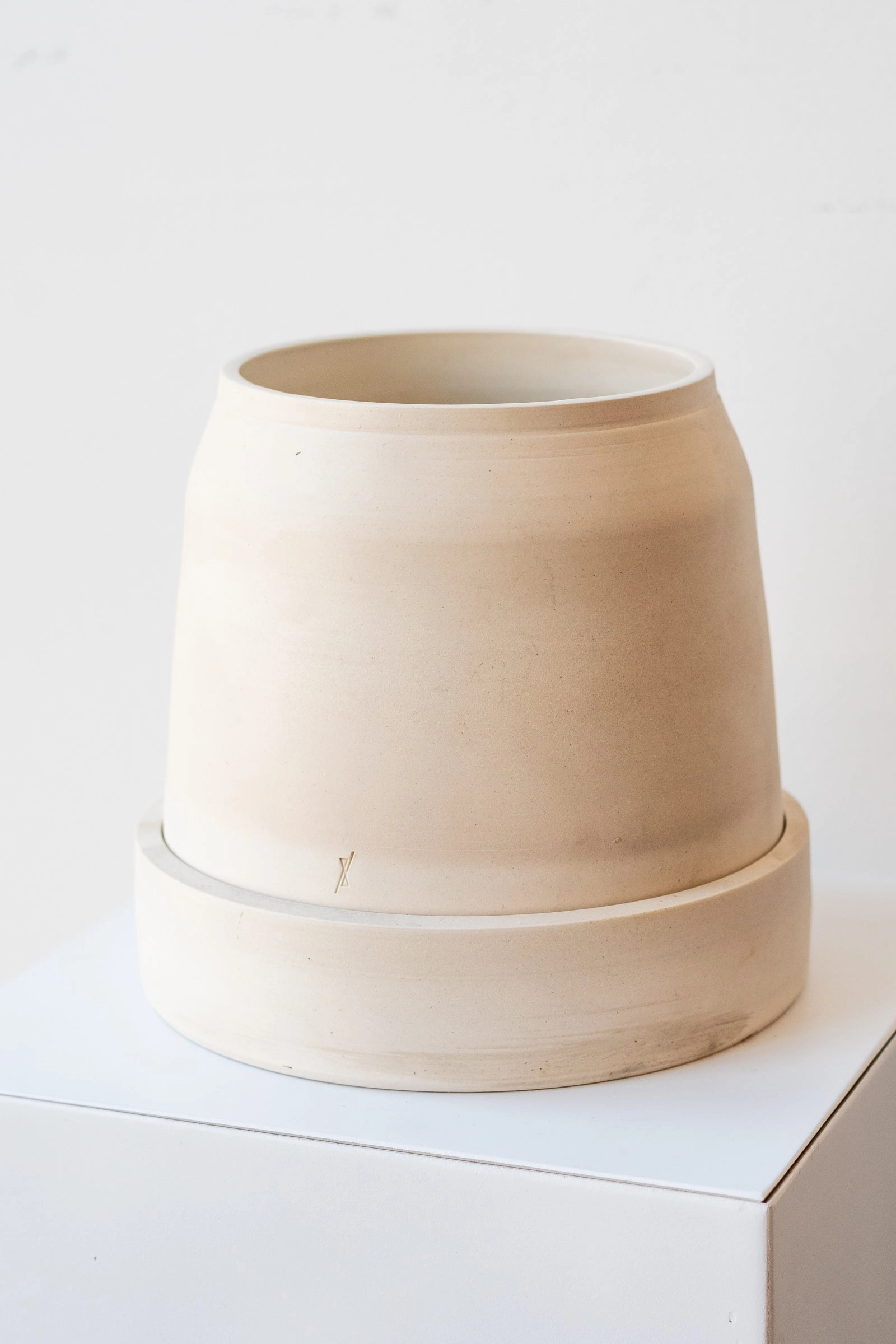 Wick "Self-watering" Planter Ivory Medium