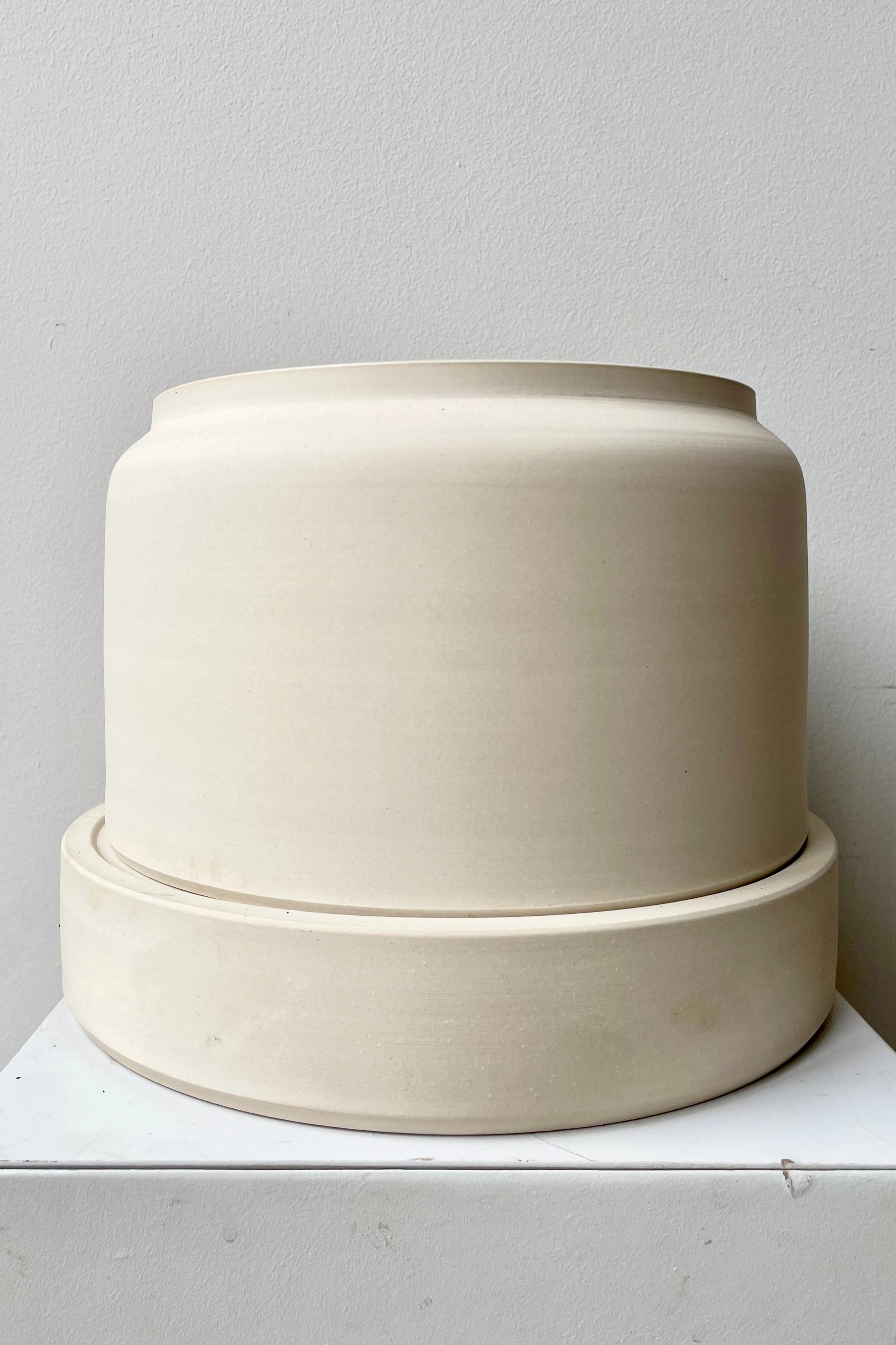 Wick "Self-watering" Planter Ivory wide