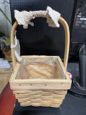 Wicker Flower Girl Basket for Rose Petals realistic flower bouquet  