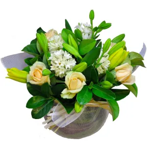 Winter Escape,realistic flower bouquet 