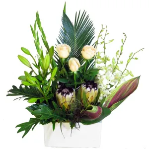 Winter Wonderland,realistic flower bouquet 