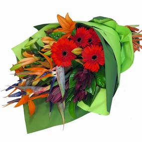 Winter Warmth,realistic flower bouquet 