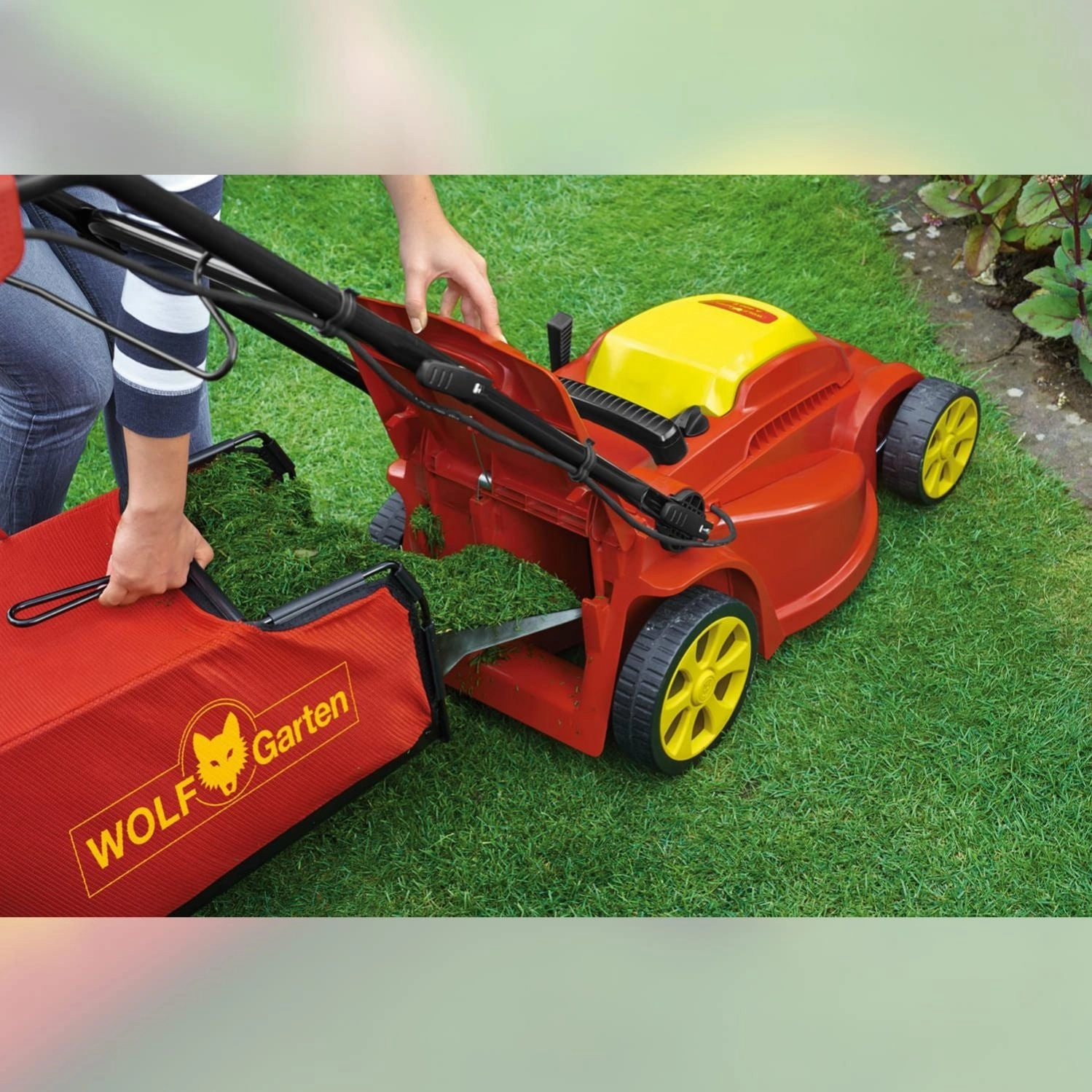 Wolf Garten Lawn Mower 1600W (A370E) 37Cm