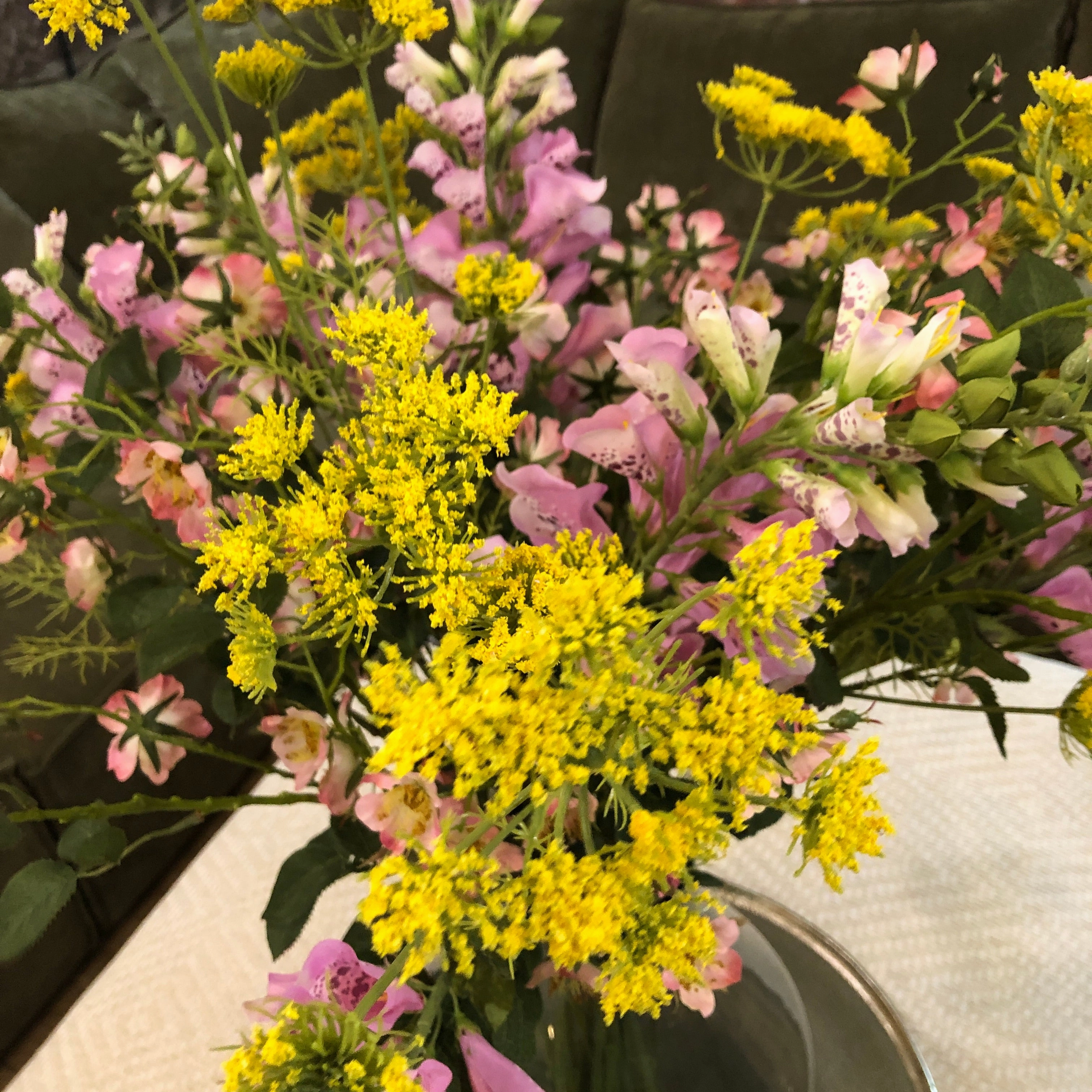 Yellow Wild Fennel Spray 97cm